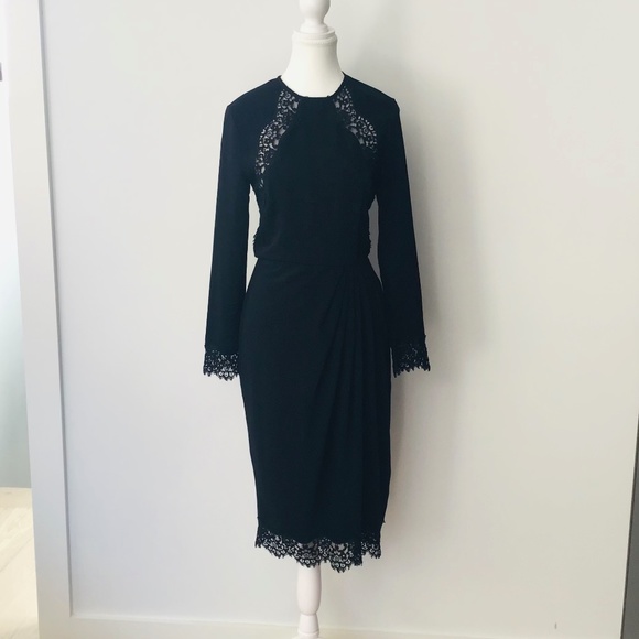 Zimmermann Dresses & Skirts - ZIMMERMANN size 1 (8/10) black lace fitted cocktail dress with long sleeves
